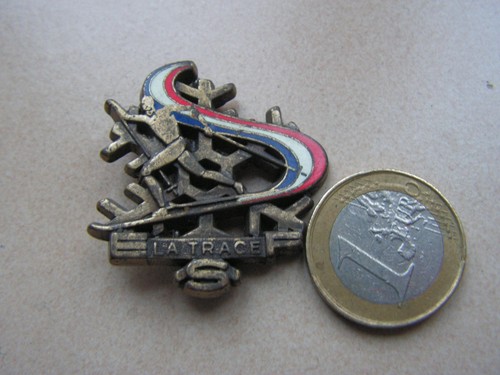 Insigne ancien ski la trace - ,